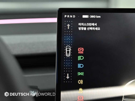 Tesla Model Y — photo 09