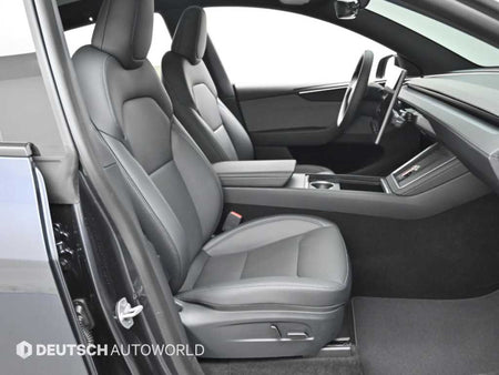 Tesla Model Y — photo 10
