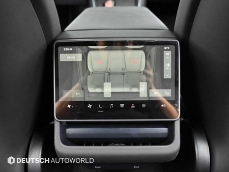 Tesla Model Y — photo 16
