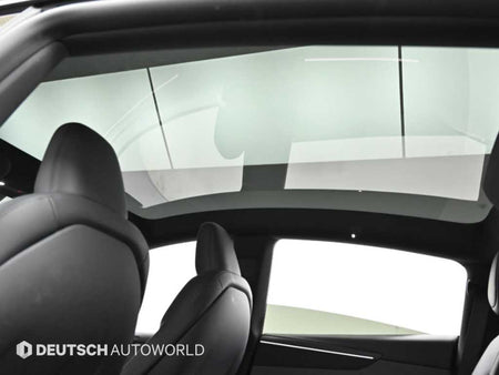 Tesla Model Y — photo 18