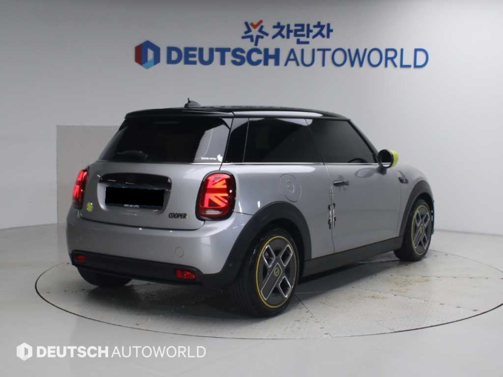 Mini Cooper — photo 02