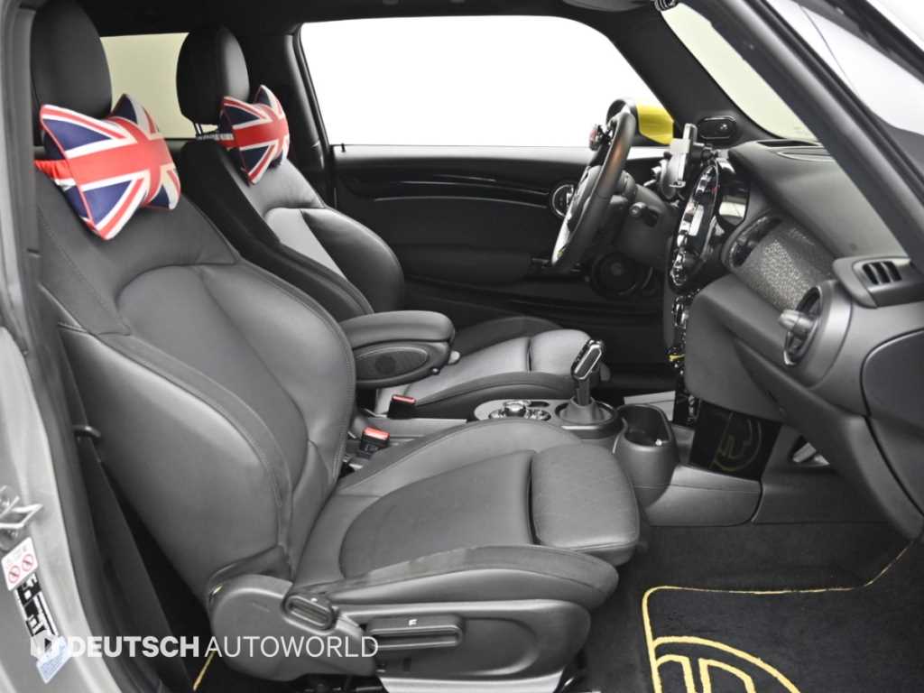 Mini Cooper — photo 10
