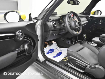 Mini Cooper — photo 11
