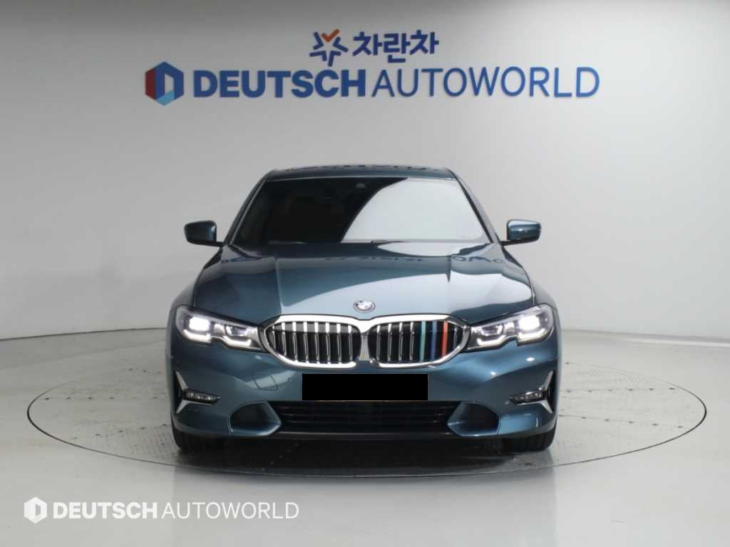 BMW 3-Series — photo 03