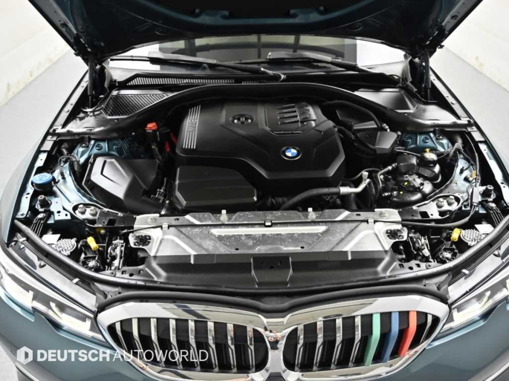 BMW 3-Series — photo 06