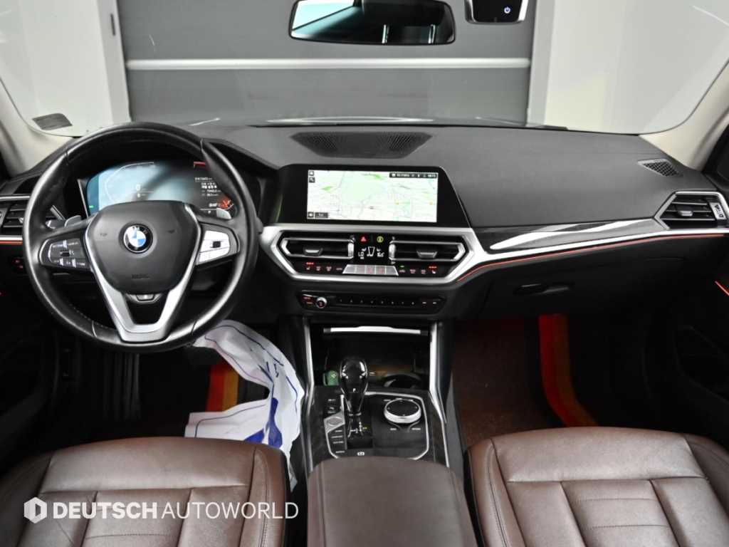 BMW 3-Series — photo 07