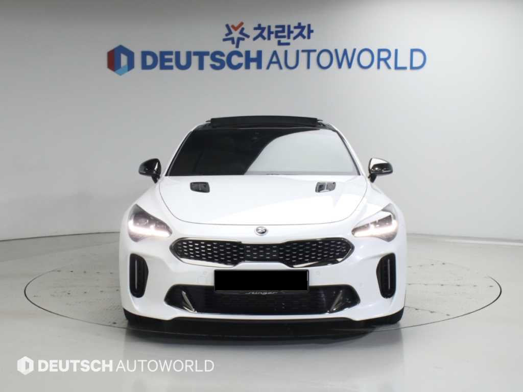 Kia Stinger — photo 03