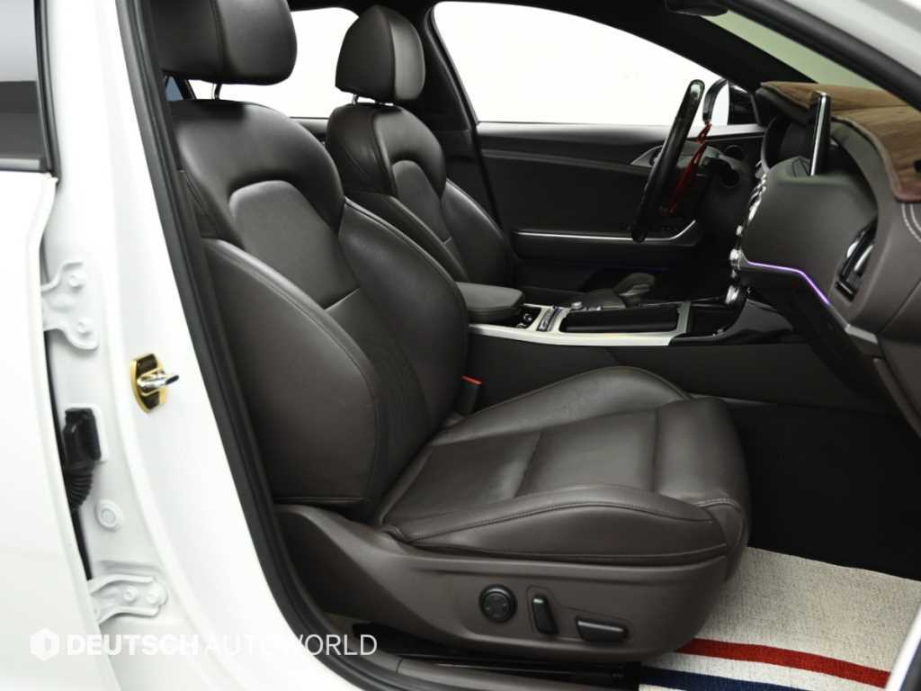 Kia Stinger — photo 12