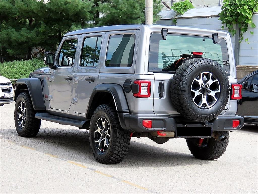Jeep Wrangler — photo 03