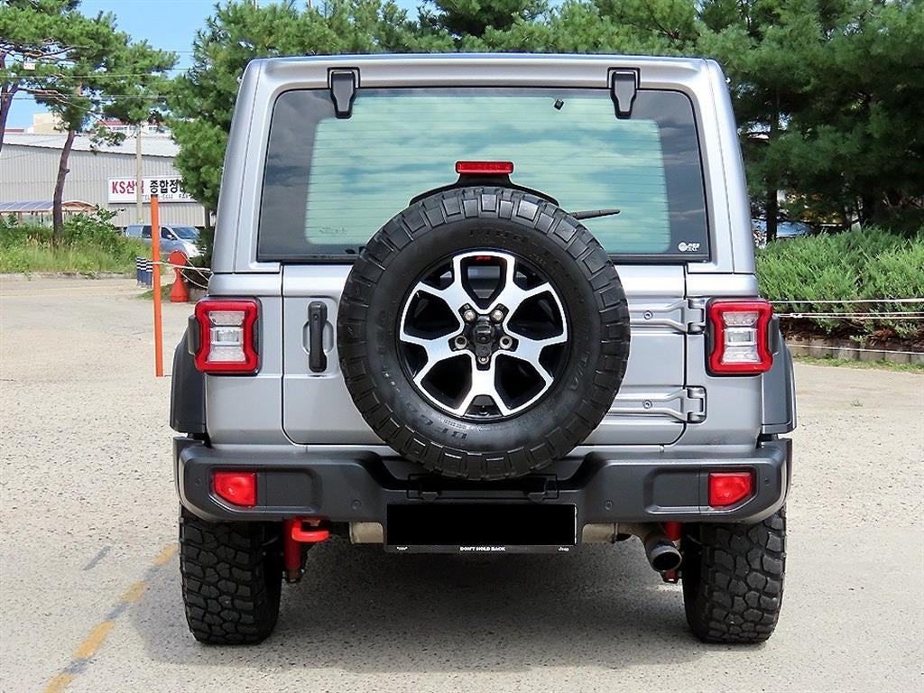 Jeep Wrangler — photo 04