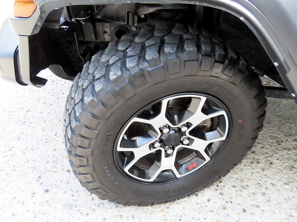 Jeep Wrangler — photo 20