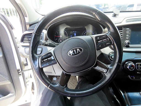 Kia Sorento — photo 08