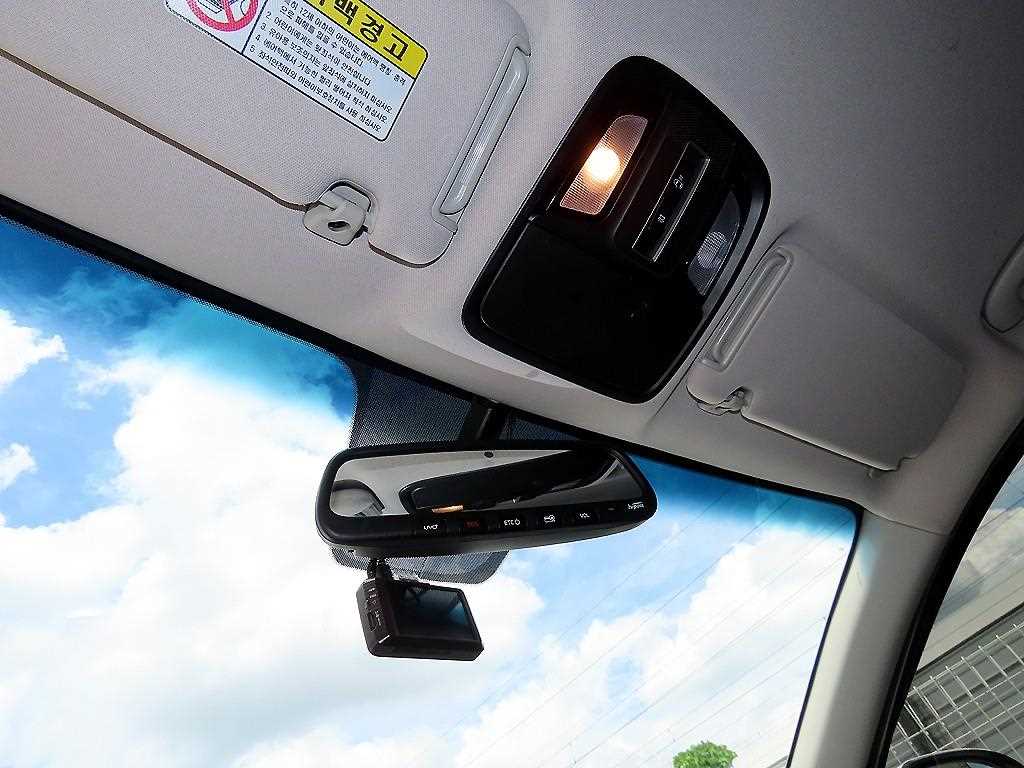 Kia Sorento — photo 16