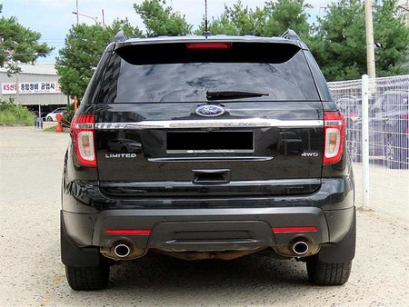 Ford Explorer — photo 04