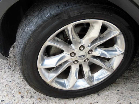 Ford Explorer — photo 20