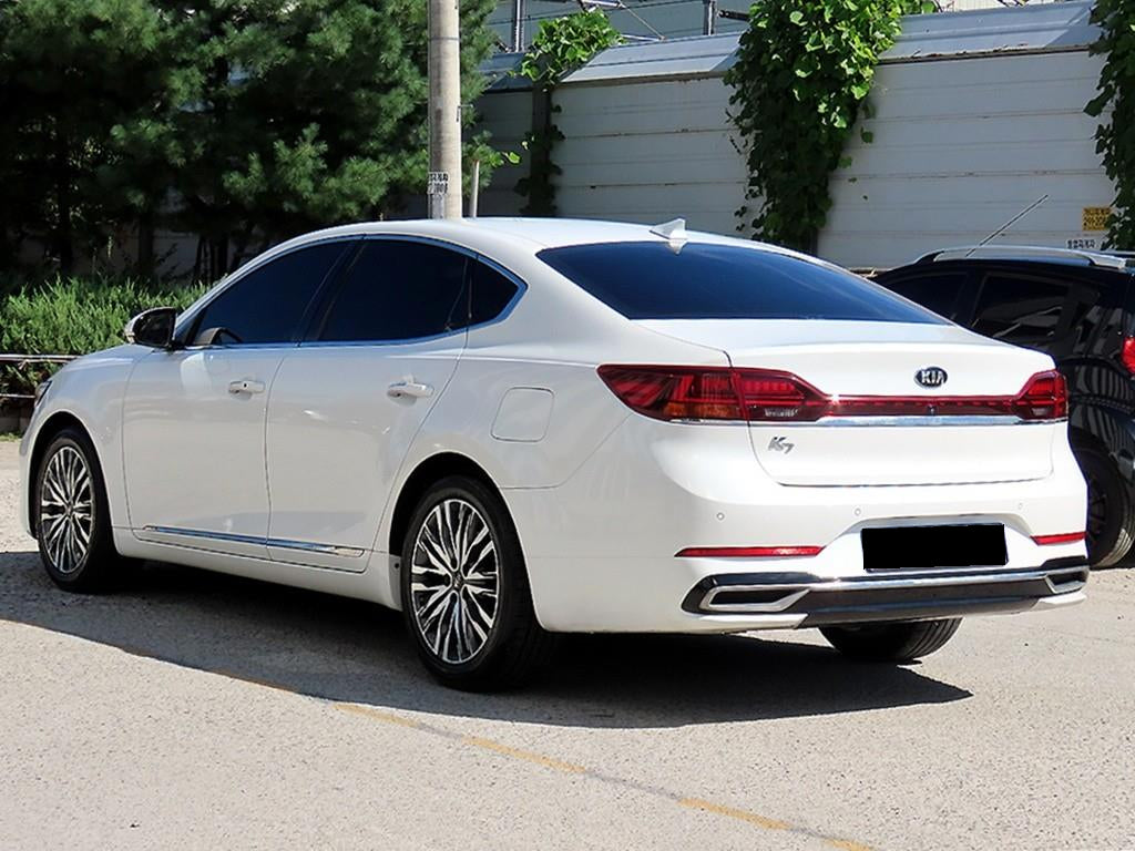 Kia K7 — photo 03