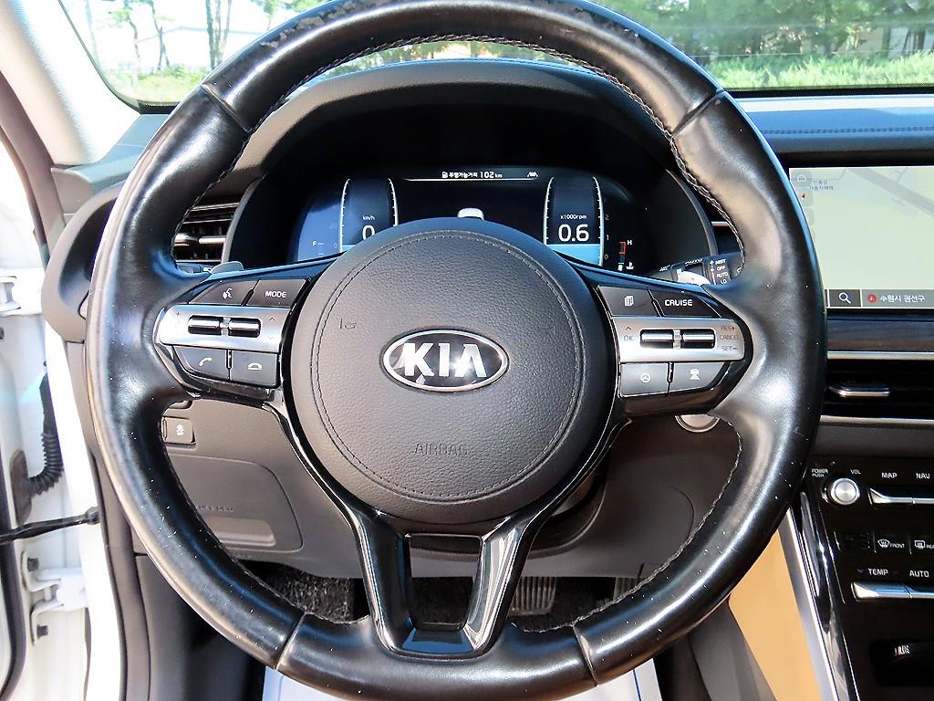 Kia K7 — photo 08