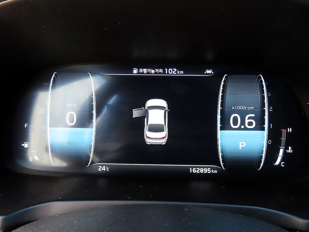 Kia K7 — photo 09
