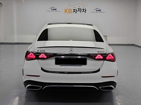 Mercedes-Benz E-Class — photo 03