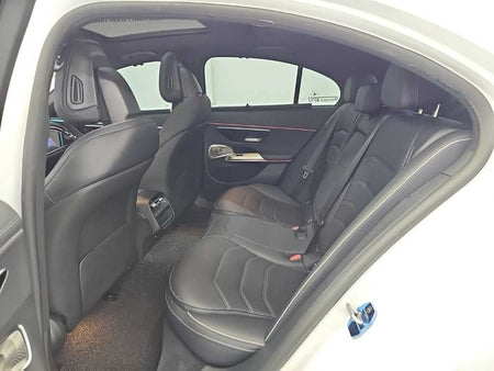 Mercedes-Benz E-Class — photo 12