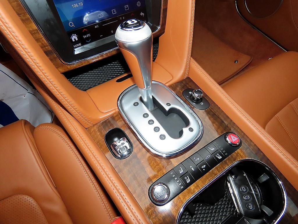 Bentley Continental — photo 09