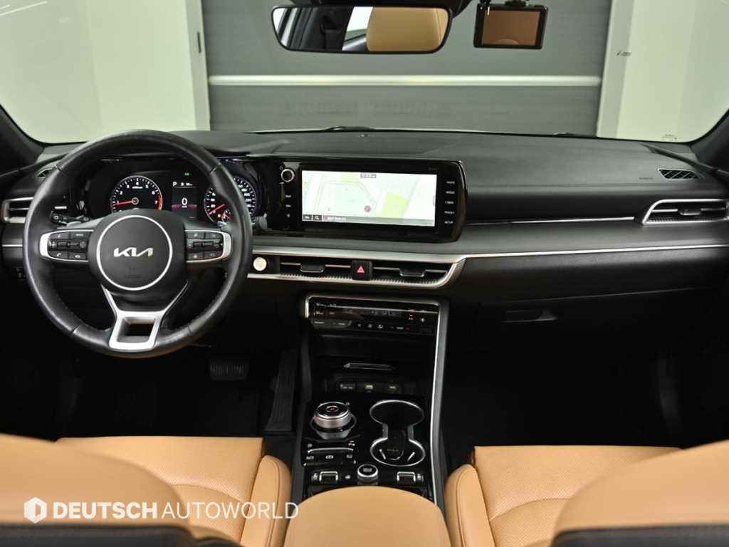 Kia K5 — photo 08