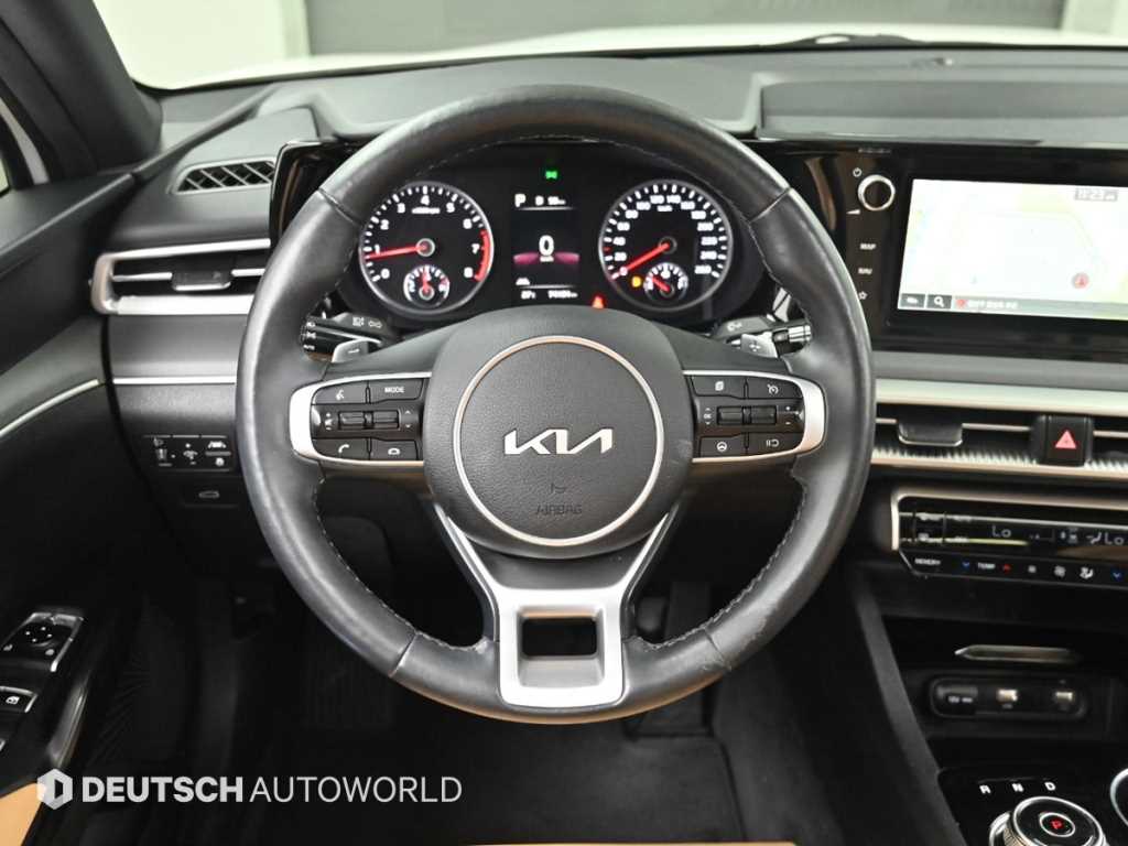 Kia K5 — photo 16