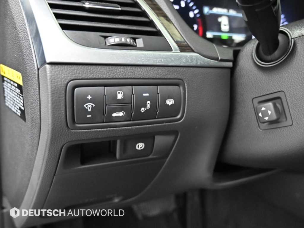 Genesis G80 — photo 17