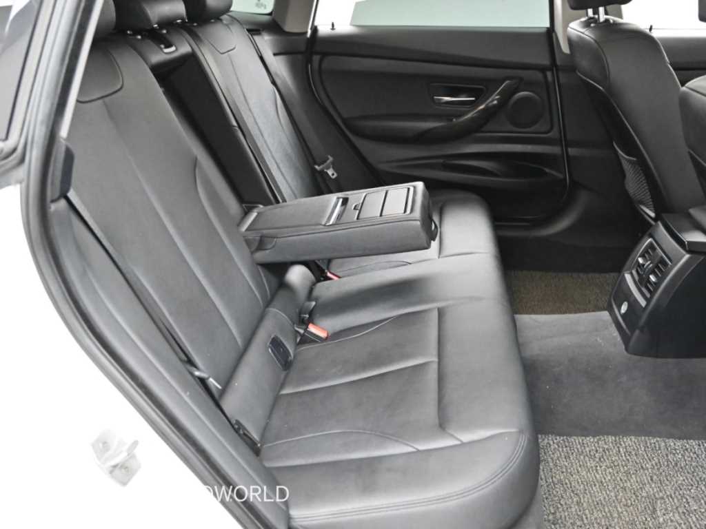 BMW Gran Turismo — photo 12