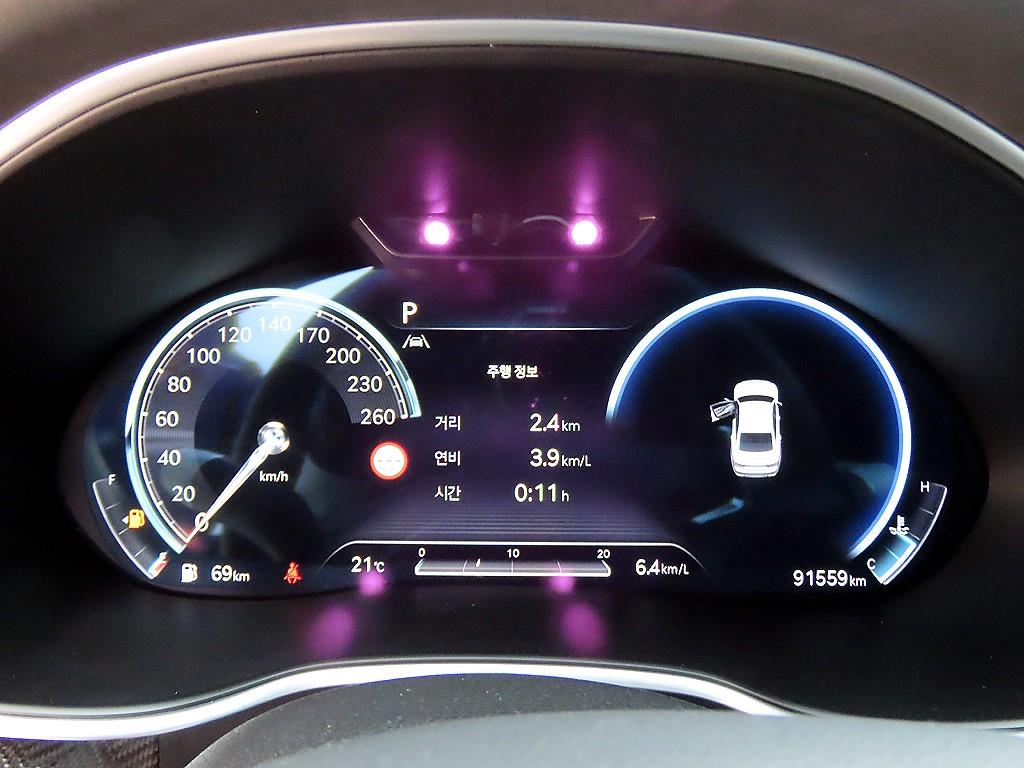 Genesis G80 — photo 09