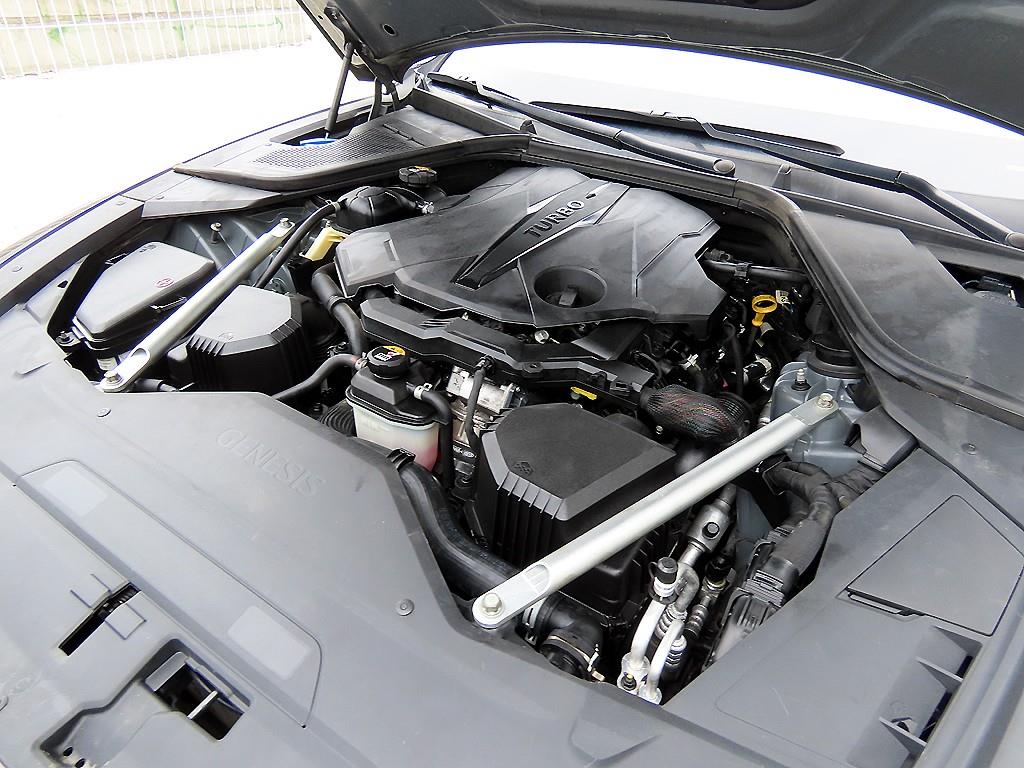 Genesis G80 — photo 19