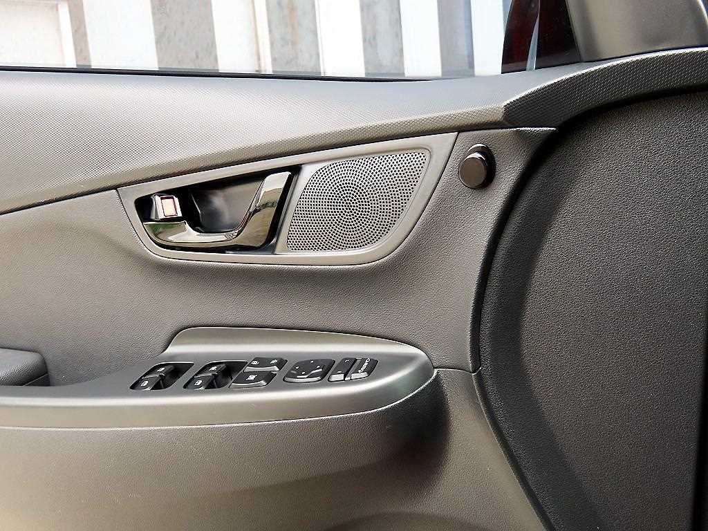Hyundai Kona — photo 12