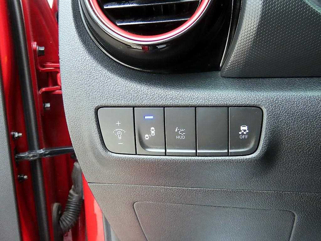 Hyundai Kona — photo 13