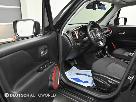 Jeep Renegade — photo 11