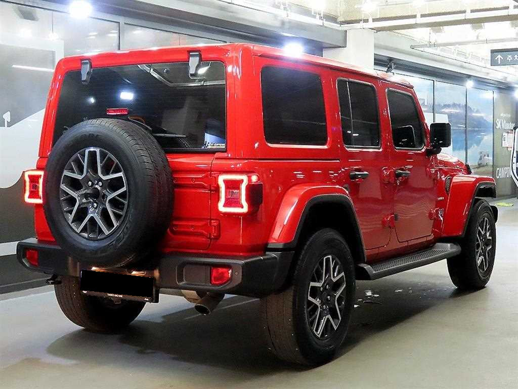 Jeep Wrangler — photo 04