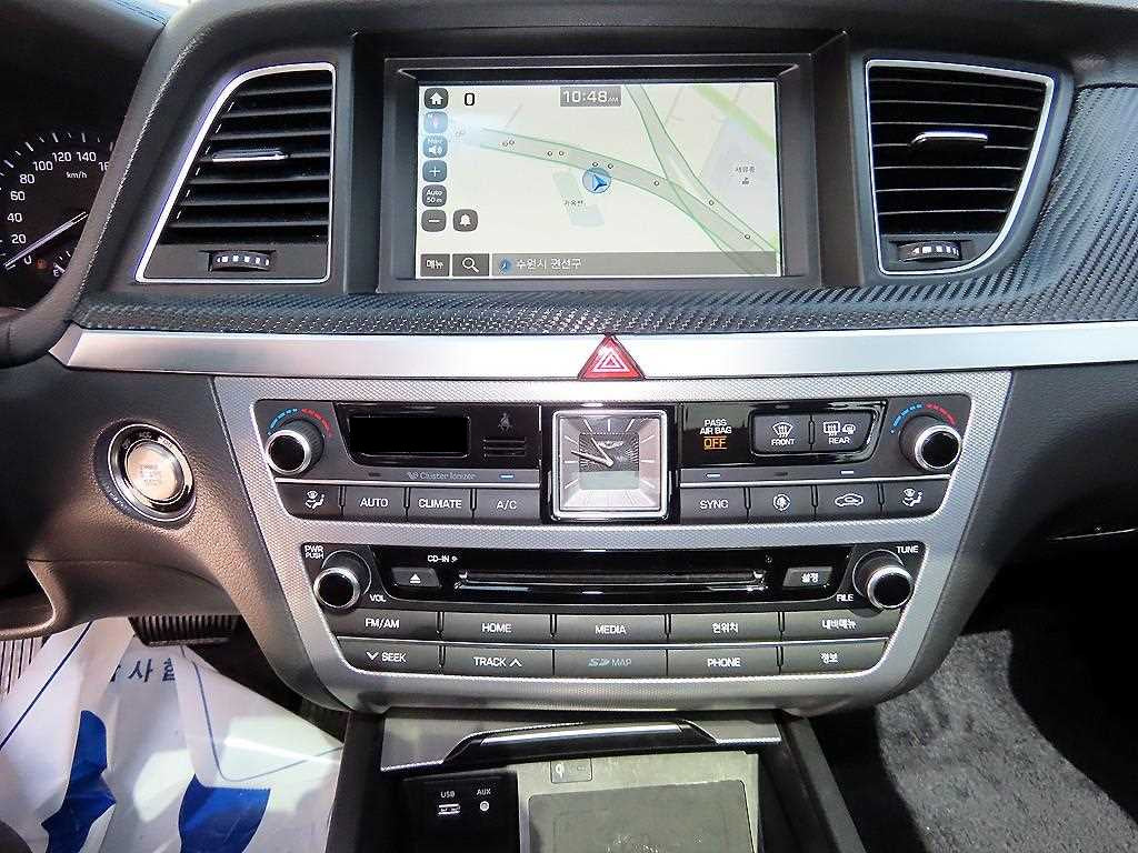 Genesis G80 — photo 13