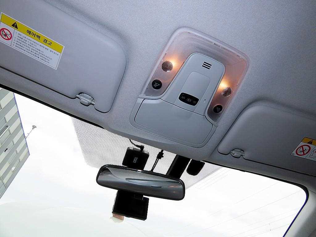 Toyota Prius — photo 16