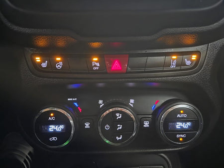 Jeep Renegade — photo 15