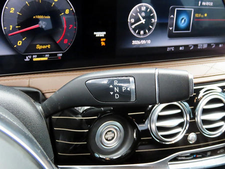 Mercedes-Benz S-Class — photo 11