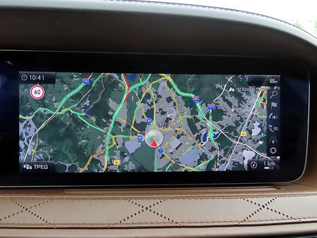 Mercedes-Benz S-Class — photo 13