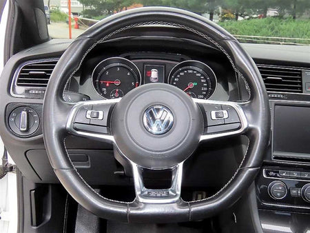 Volkswagen Golf — photo 08