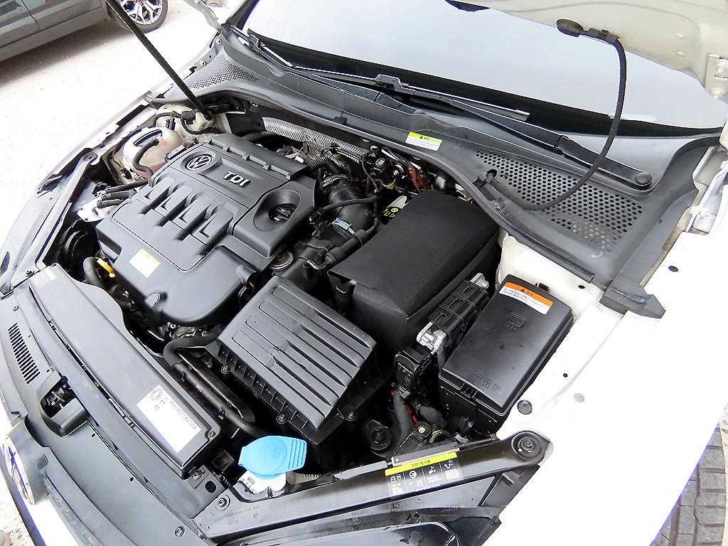Volkswagen Golf — photo 17
