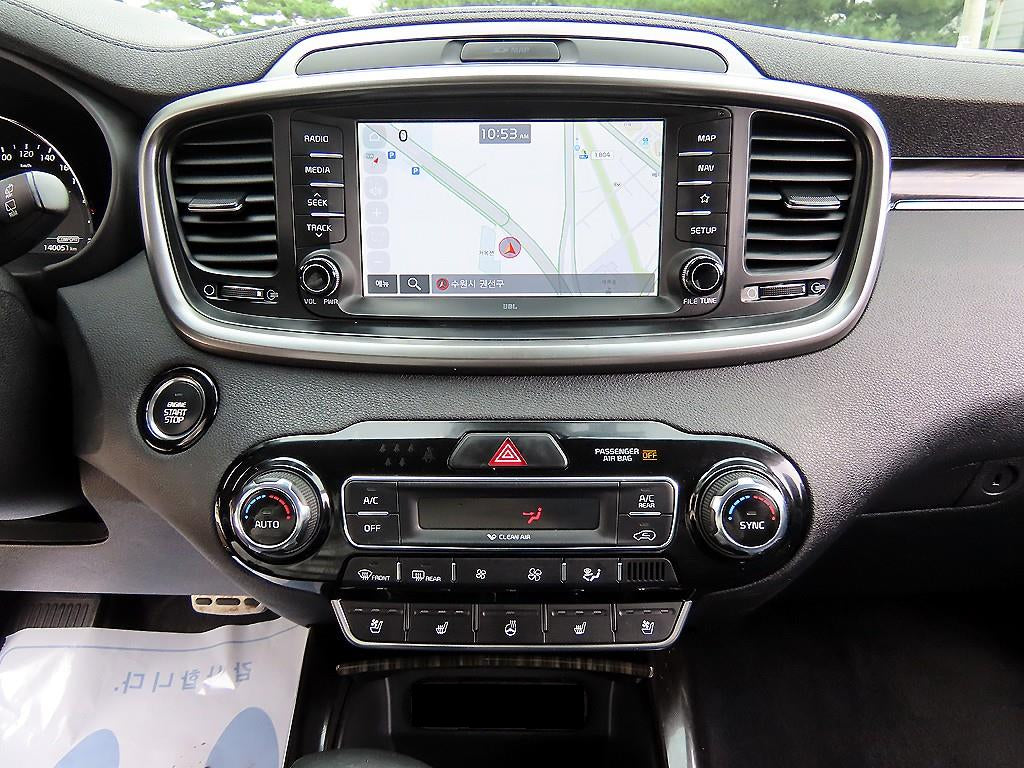 Kia Sorento — photo 13
