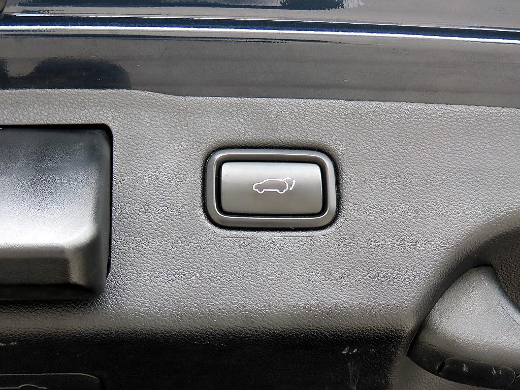Kia Sorento — photo 16