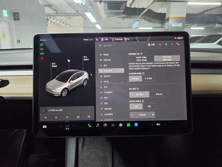 Tesla Model Y — photo 13