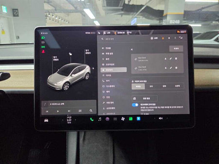 Tesla Model Y — photo 17