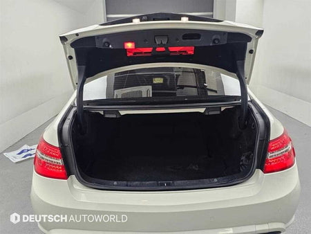 Mercedes-Benz E-Class — photo 19