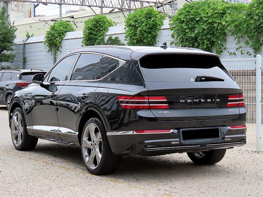Genesis GV80 — photo 03