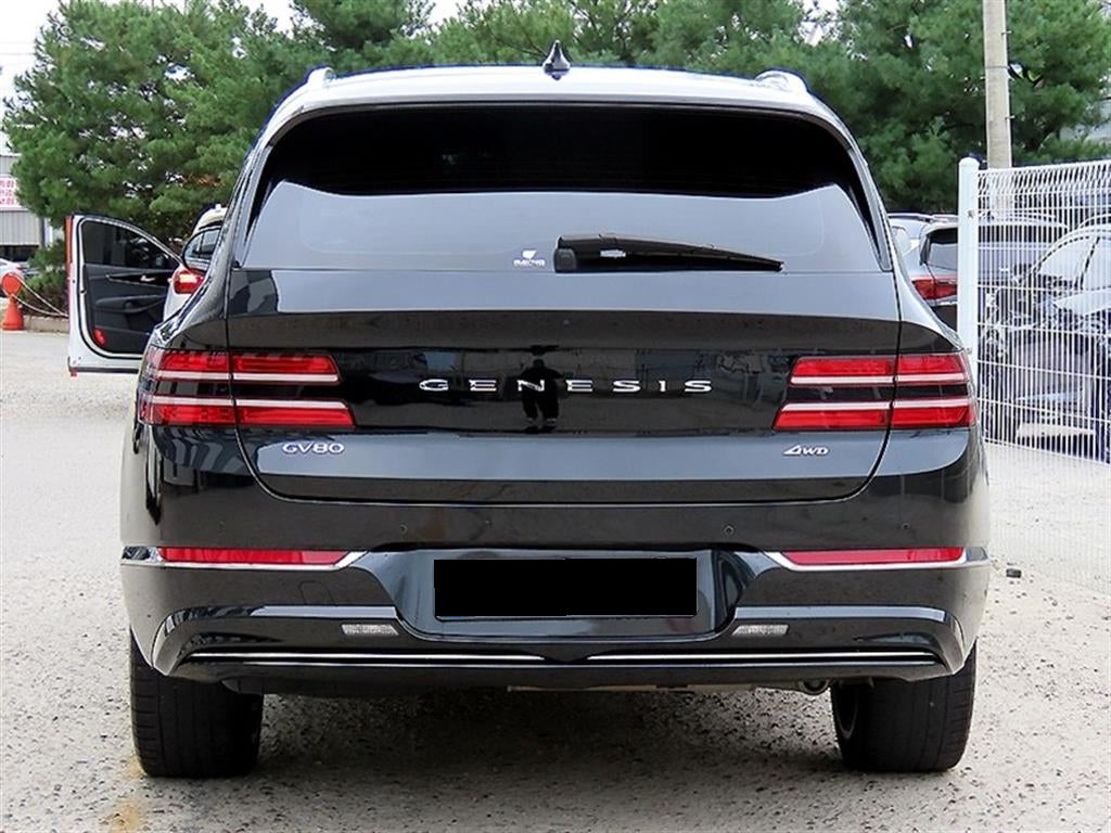 Genesis GV80 — photo 04