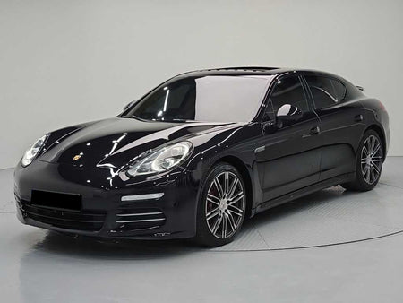 Porsche Panamera — photo 01
